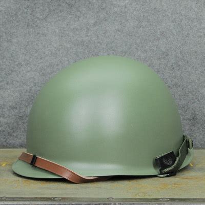 M35钢盔 纯钢1.5kg 军迷影视道具防暴防护哈雷头盔-阿里巴巴