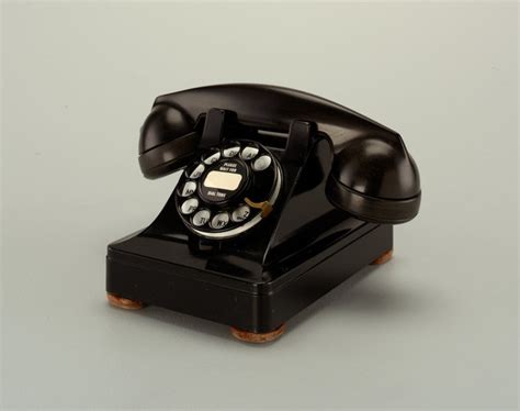 老式电话机 重庆申欧通讯科技有限公司