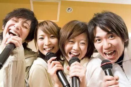 日本的“卡拉OK”文化是否正在走向衰亡？ | 日本观察