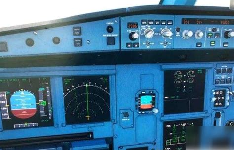LG-A320型 空客A320飞机动感飞行模拟器_飞机操作驾驶训练模拟系统平台_北京理工伟业公司生产研制