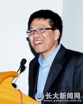光明网总裁陆先高：解读新媒体人的坚守与创新-长江大学新闻网