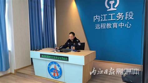 内江市公安局交警支队直属一大队：“七进”宣传助力创文工作
