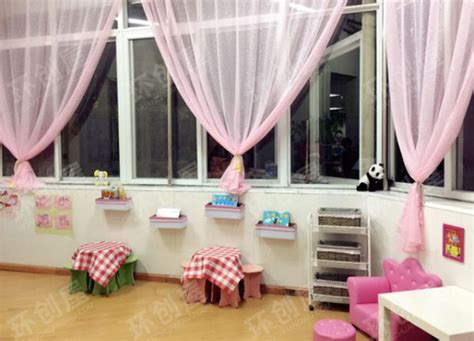 【幼儿园娃娃家布置图片】【图】幼儿园娃娃家布置图片展示 满足幼儿对家的归属感_伊秀亲子|yxlady.com