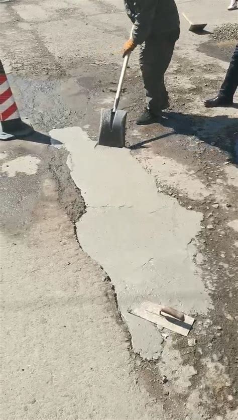 绥化市市区街道，应用我公司混凝土修复料，进行路面修复工程|路面修补工程案例 - 京浪建材