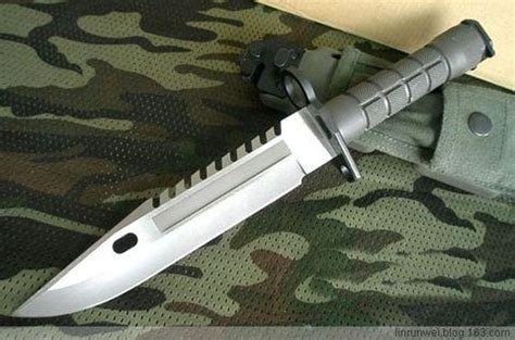 【讲堂37期】美国的M9军刀，装备于海豹突击队，锋利堪比日本军刀视频 _网络排行榜