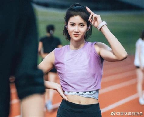 夏思怡图片