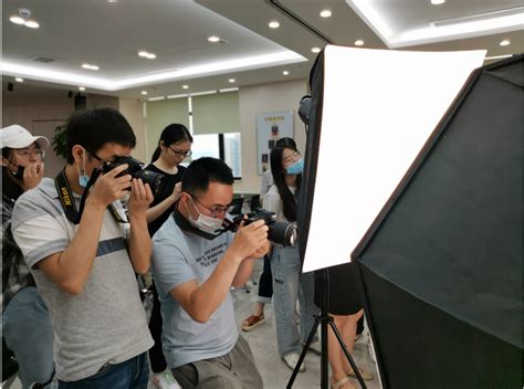 协会举办《产品拍摄技巧》培训 提升会员单位人才技能-协会动态-长沙市跨境贸易协会