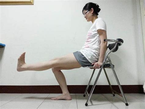 盘腿的瑜伽女性高清图片下载-正版图片502100604-摄图网
