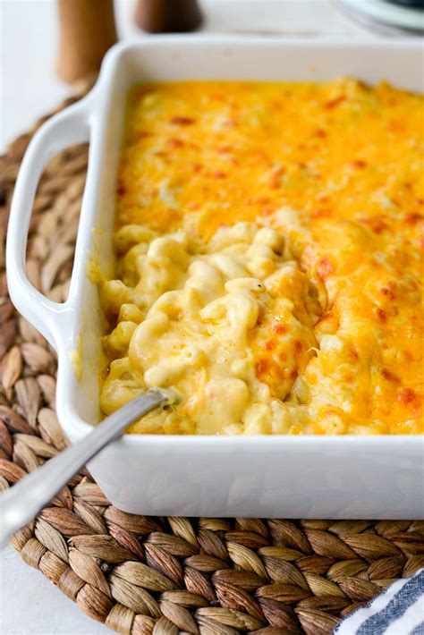 Creamy Mac and Cheese - EASY stove top recipe!