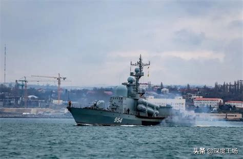 俄罗斯运输舰被击沉有“内鬼”：记者直播泄密，乌军掌握袭击参数