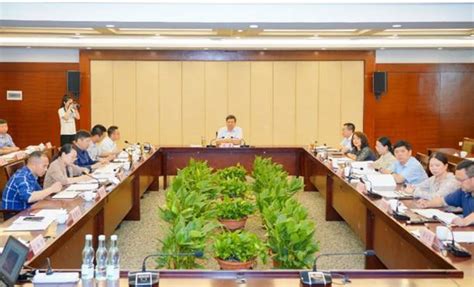 江西省龙南市领导莅临心里程共商发展-心里程教育集团,做互联网+教育的领航企业
