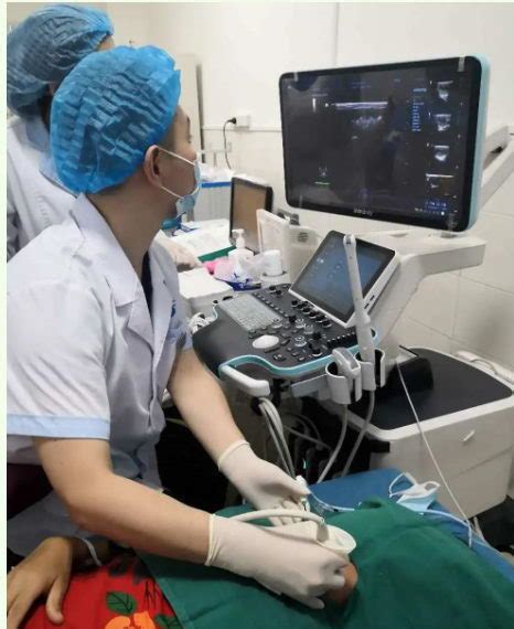 我院率先开展超声引导下甲状腺肿瘤微波消融治疗 - 遂宁市第一人民医院
