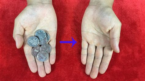 农民房屋内发现38枚罕见硬币，拿到文化市场，其中一枚惊呆路人