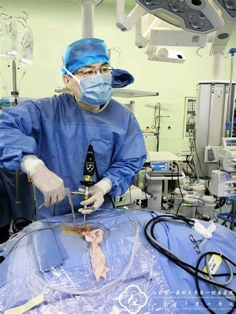 滨医附院脊柱外科成功完成一例胸椎肿瘤全脊椎整块切除3D打印椎体重建术 - 重要新闻 - 滨州医学院附属医院