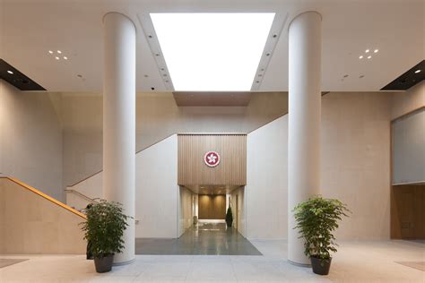 香港汇丰银行总部-建筑师诺曼·福斯特--办公建筑案例-筑龙建筑设计论坛