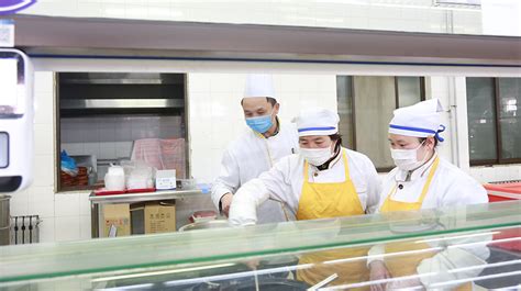 中国海洋大学崂山校区第一食堂：做好一日三餐 也是为抗“疫”做贡献