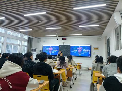 文学院2021级优师班举办《中国古代文学》课程文创展-云南师范大学