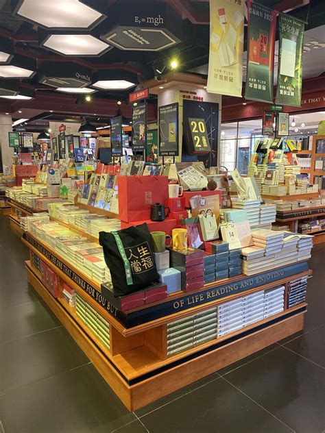 每周只卖一本书，连续四年盈利，这家日本网红书店在深圳完美“复刻”_南方plus_南方+