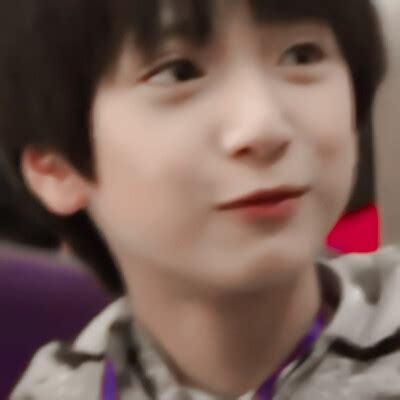 严浩翔小哭包合集图片