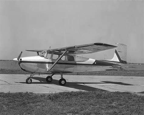 Cessna 172 Aircraft History Facts and Photos