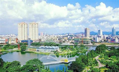 广西南宁和广东佛山哪个更有发展前景?