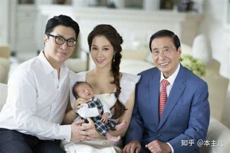 香港第一好命儿媳，从模特嫁入百亿豪门，3年生3个娃掌握继承权 - 知乎