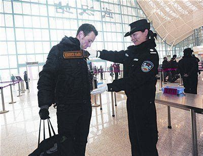 首都机场安保公司保障机场中跑道大修纪实-中国民航网