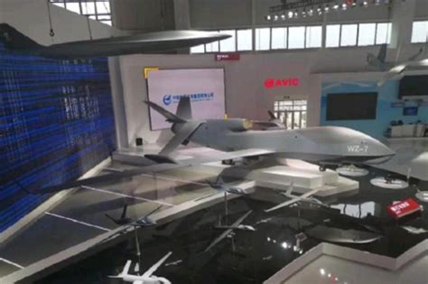 台湾中科院展示多款无人机 巡飞弹首亮相_凤凰网视频_凤凰网