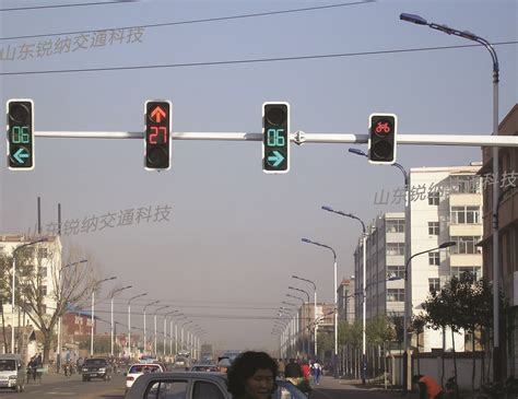 道路交通信号灯(提高交通效率的必备装备)-科能融合通信