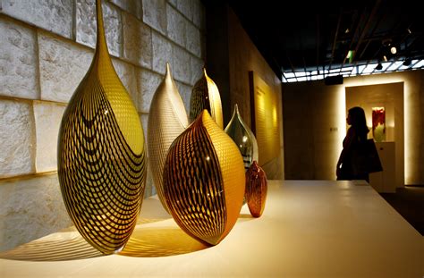 利诺·塔亚彼耶得拉玻璃艺术品中国首展在沪开幕|玻璃|塔亚彼耶|艺术品_新浪新闻
