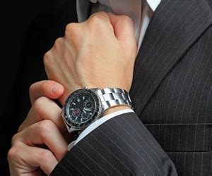 男人戴手表是左手还是右手 男人戴手表的风水禁忌有哪些_婚庆知识_婚庆百科_齐家网