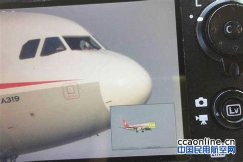 川航航班因驾驶舱风挡破裂安全备降成都 - 中国民用航空网