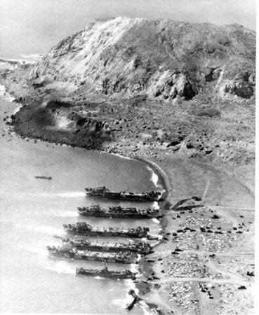1945年2月19日，硫磺岛战役打响|硫磺岛|战役|美军_新浪新闻