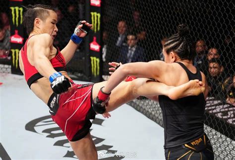 UFC281： 张伟丽重夺女子草量级金腰带