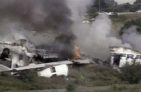东航MU5735客机坠毁
