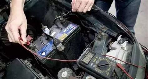 电瓶连接线夹子怎么接 电瓶没电搭电后要开多久车电才会充满