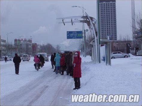 学校停课！汽车停运！多年不遇的大暴雪……这里是漯河！|漯河|环卫工|救援_新浪新闻