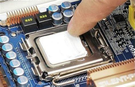 电脑CPU上为什么要涂散热硅脂？除了硅脂还有其他东西吗？-迅维网—维修资讯