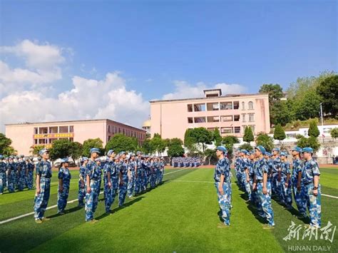 临武县二中举行2022级高一新生军训开营仪式 - 新湖南客户端 - 新湖南