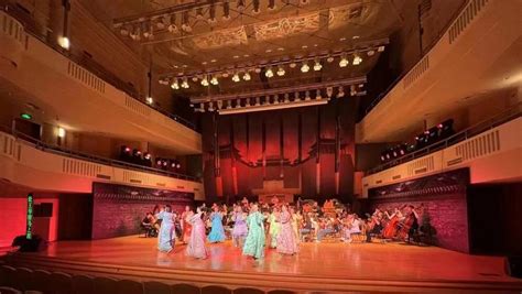 北京市曲剧团携手北京民族乐团推出《正红旗下》情境音乐会