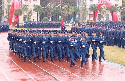 中国人民解放军空军预警学院_360百科