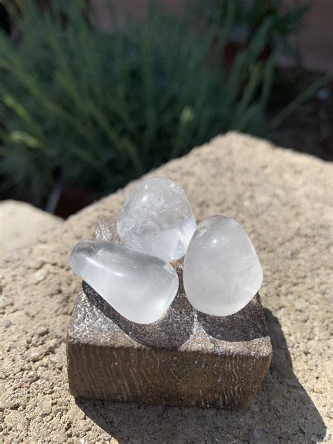 Clear Quartz Tumbled Stone – Life With Crystals