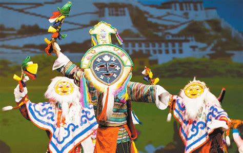 历史文化|三分钟了解西藏：沉淀千年的“孔雀服饰”_荔枝网新闻