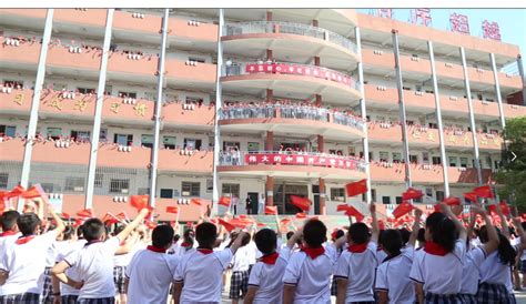 礼赞70年，南昌县莲塘一小组织师生高唱“我和我的祖国”活动 - 知乎