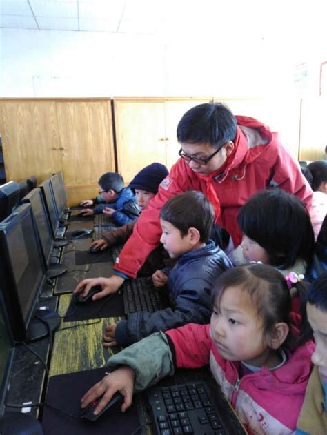 帮孩子们用网络打开世界：游族公益基金会走进甘肃