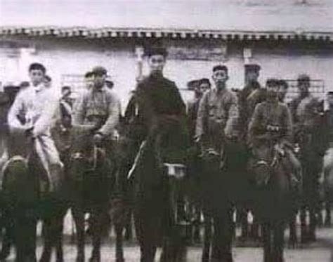 1947年马家军一团长被俘，司令亲自下令释放，还送他一匹马，为何_马奠邦_时候_中国