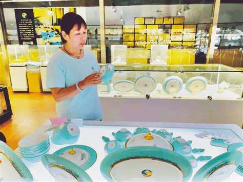 第十一届中国陶瓷艺术大展作品欣赏