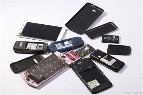 50部旧手机可以提炼多少黄金 每部智能手机里都含有许多珍稀