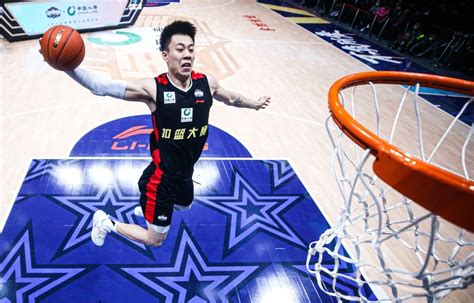 360体育-官方：张镇麟正式升入辽篮一队 签下两年新秀合同