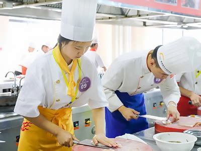 培训案例-烧汁鸡餐饮培训课程-鸡·千寻烧汁鸡培训知识-盐城市品畅府餐饮管理有限公司